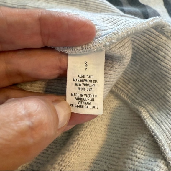 Aerie Gray Toned Camouflage Print Comfy and Soft Oversized Pullover Sweater Top - Picture 10 of 12